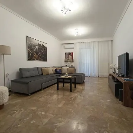 Myrsini's Residents With Private Parking Apartman