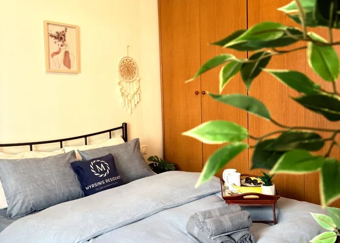 Myrsini's Residents With Private Parking Appartement *